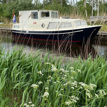 Boat Ella - Kamperen Op Het Water -Niet Om Mee Te Varen -Read Host Profile-Lees Hostprofiel Jutrijp Dış mekan fotoğraf